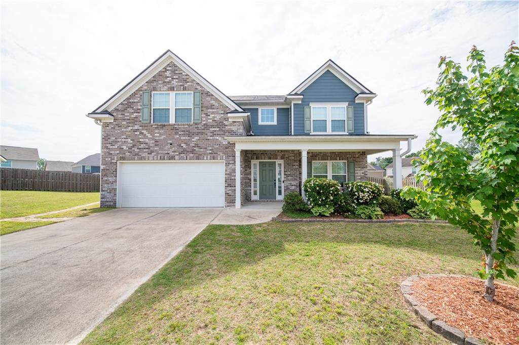 131 White Oak Place - Photo 1