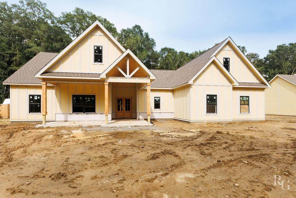 2165 Lee Road 281 - Photo 1