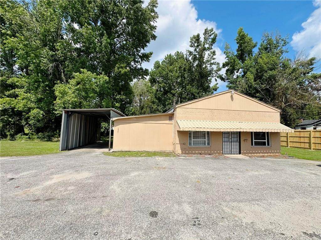 1521 Lee Road 379 - Photo 1