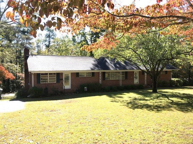 611 Woodland Dr - Photo 1