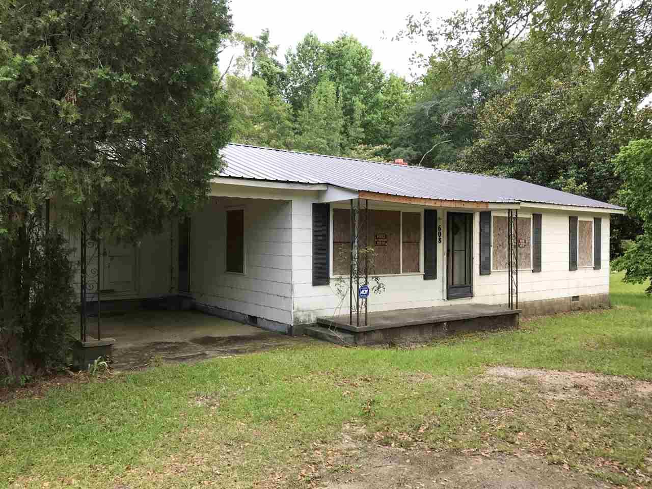 608 Marion St - Photo 1