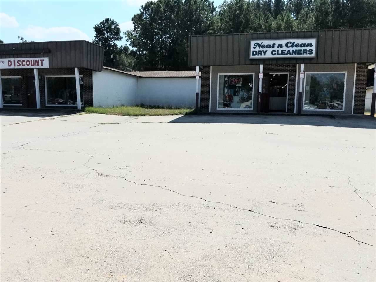 1317 Lancaster Bypass - Photo 1