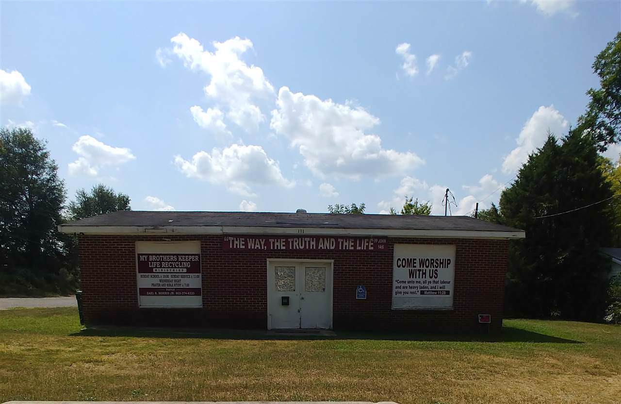 111 College St - Photo 1