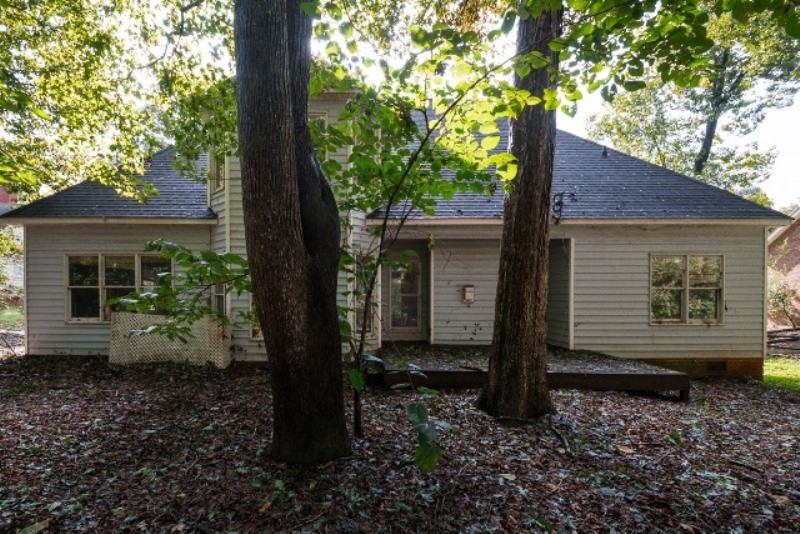1064 Eagle Dr - Photo 1