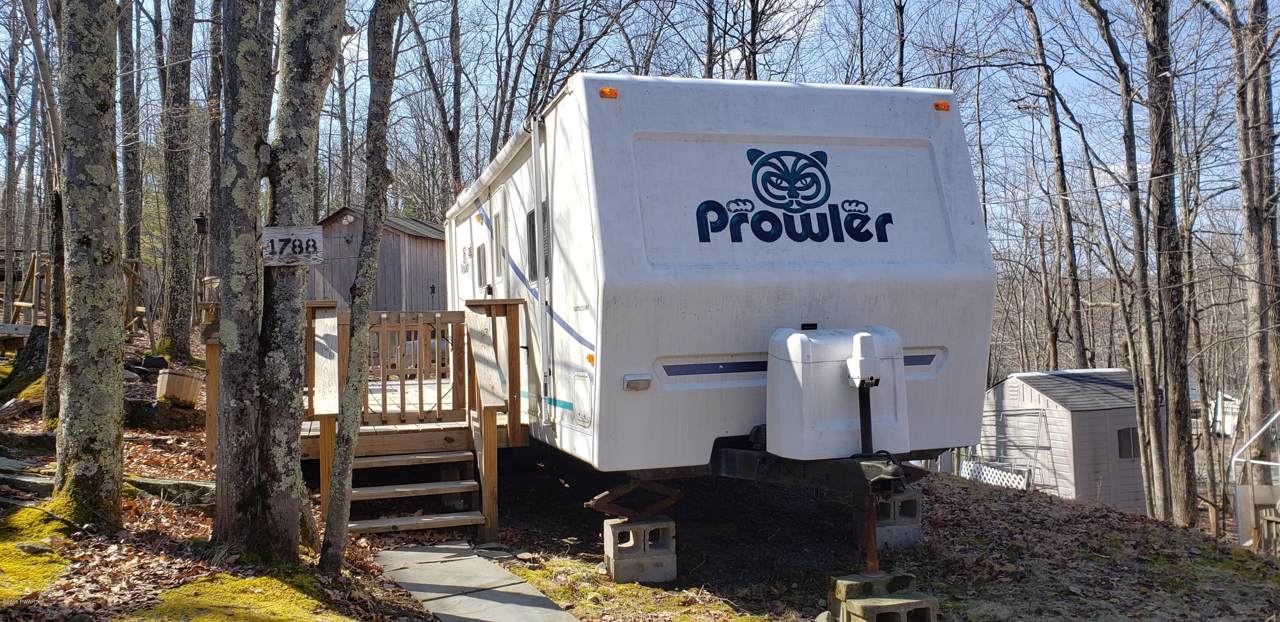 1788 Groundhog Dr - Photo 1