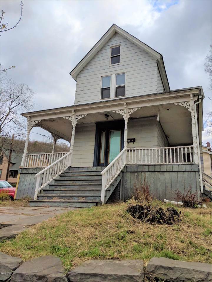 301 Willow - Photo 1