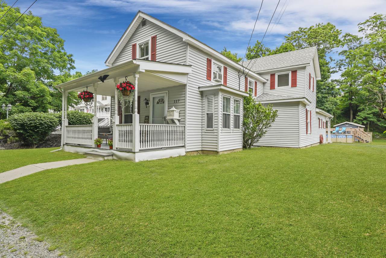 117 Sawkill Ave - Photo 1