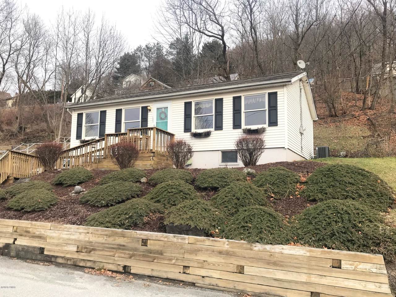 121 Cottage St - Photo 1
