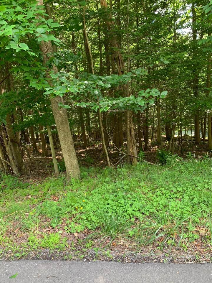102 Woodview Ter - Photo 1