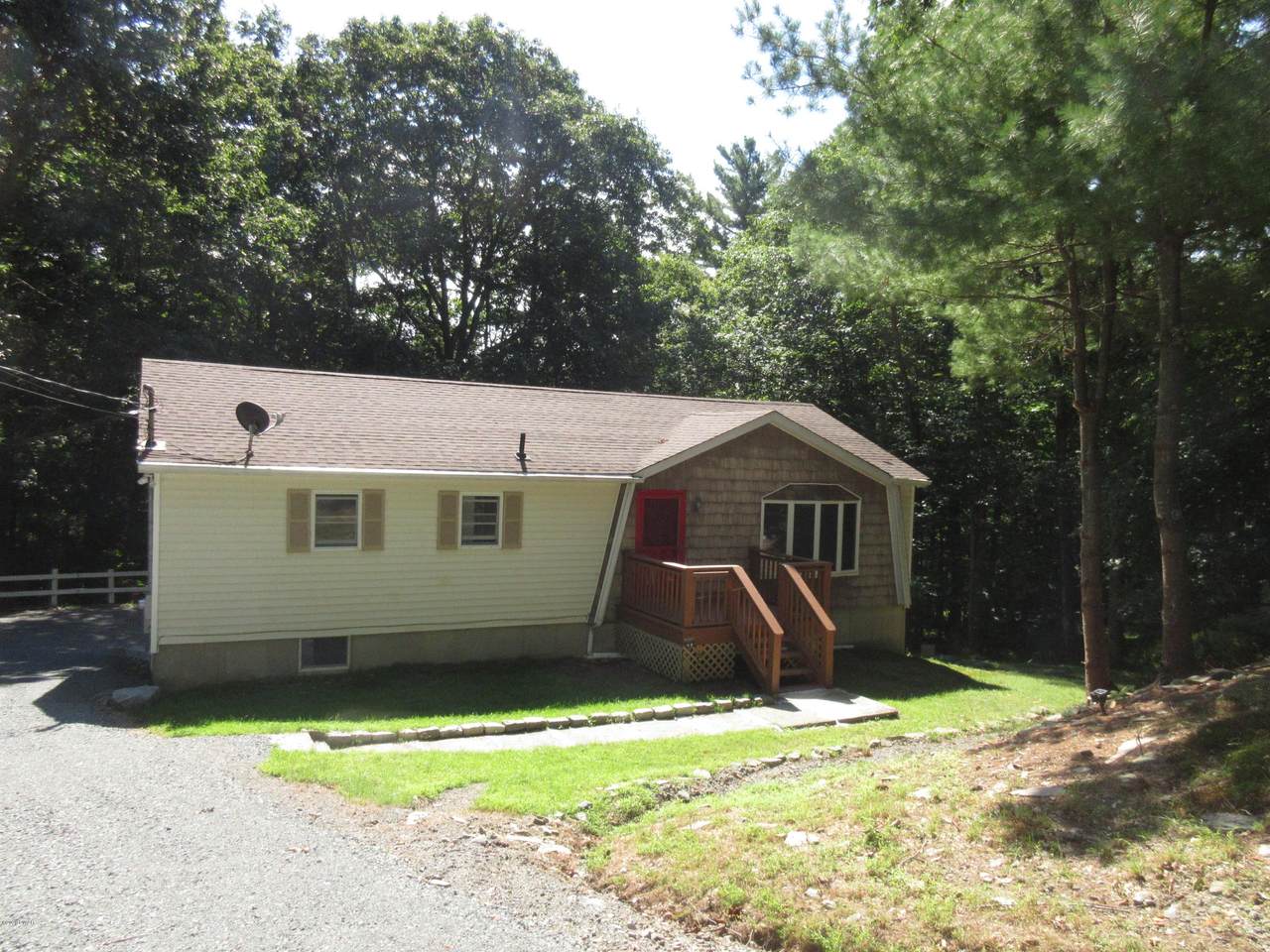 124 Winterberry Dr - Photo 1