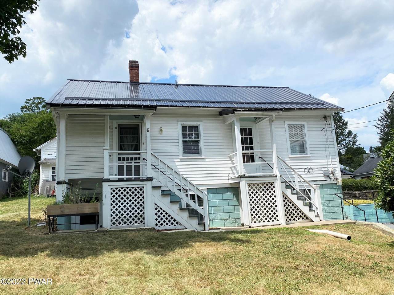 100 Ash St - Photo 1