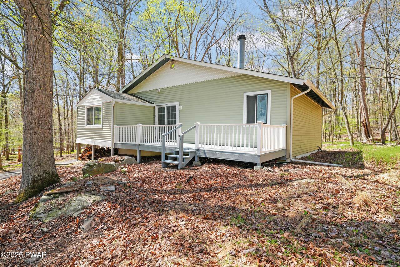 109 Grossbeak Court - Photo 1