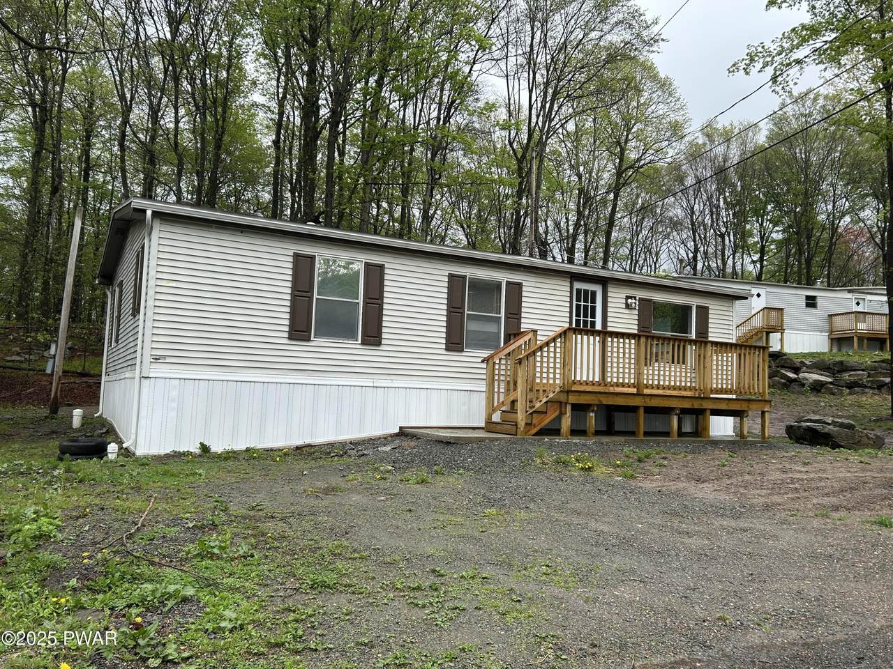 106 York Drive - Photo 1
