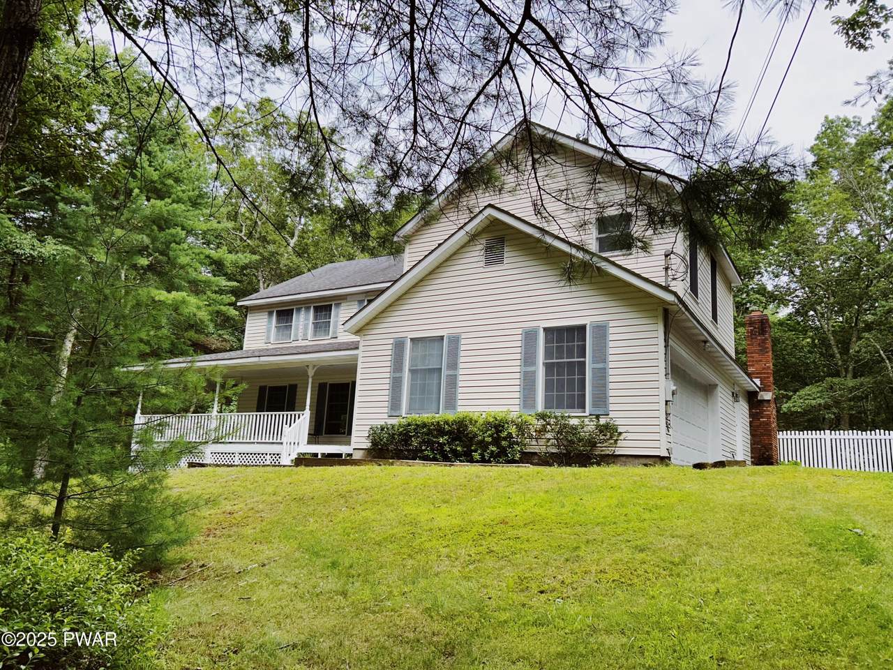 102 Old Farm Road - Photo 1