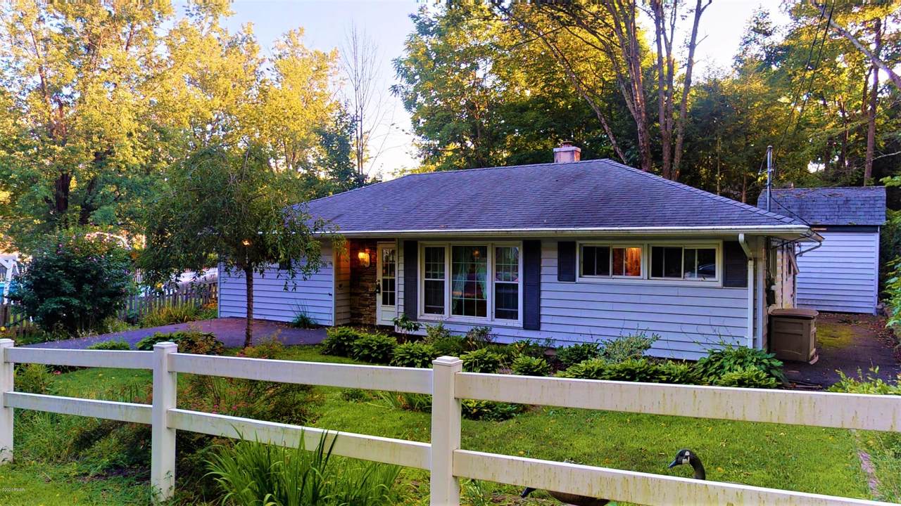 206 Elizabeth St - Photo 1