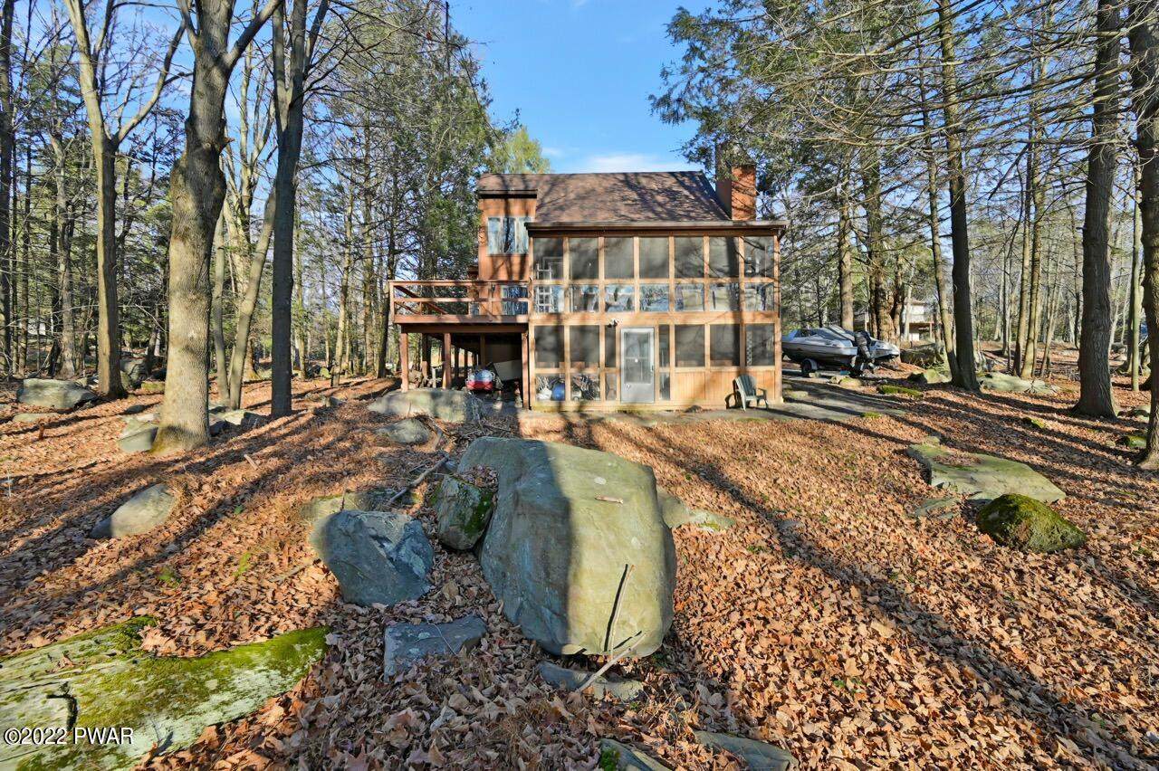 1745 Lakeview Dr - Photo 1