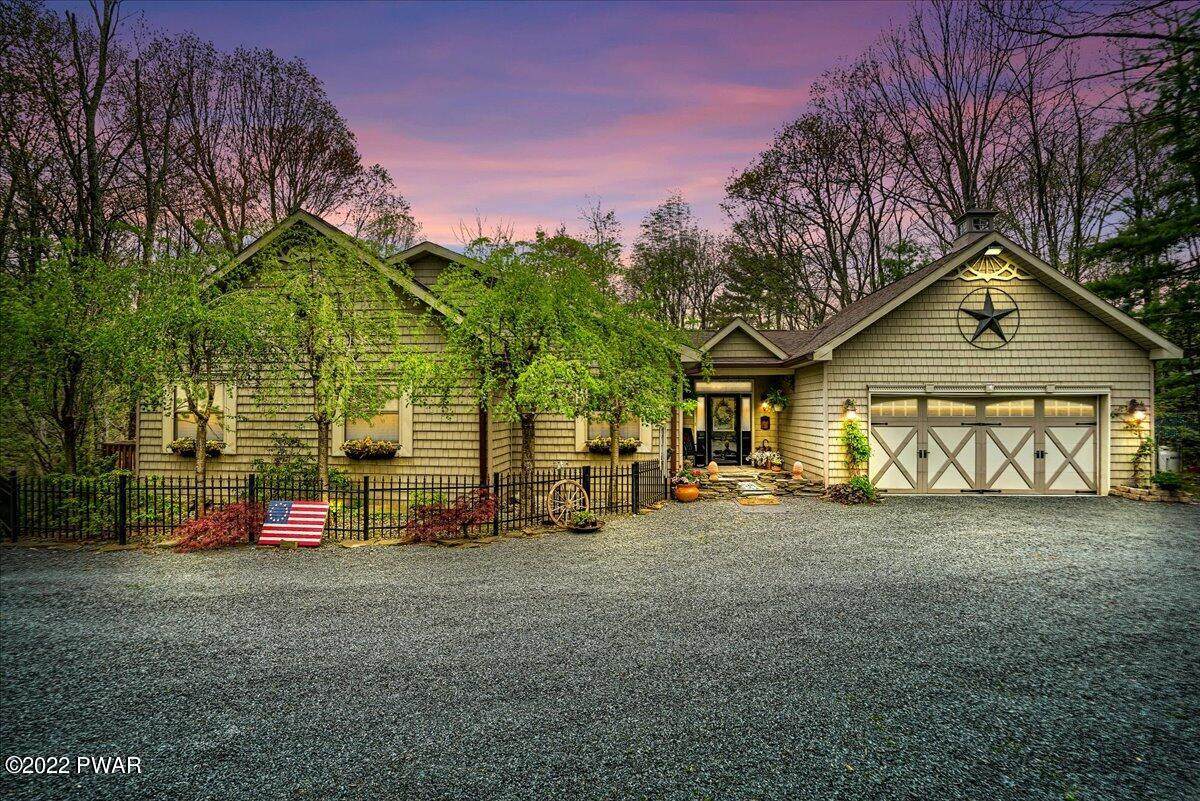 214 Forest Drive - Photo 1