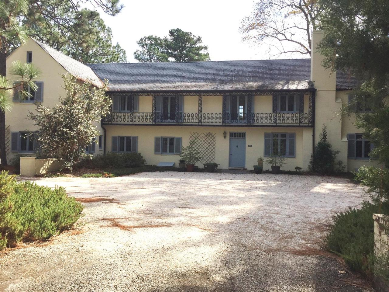 128 Tremont Street - Photo 1