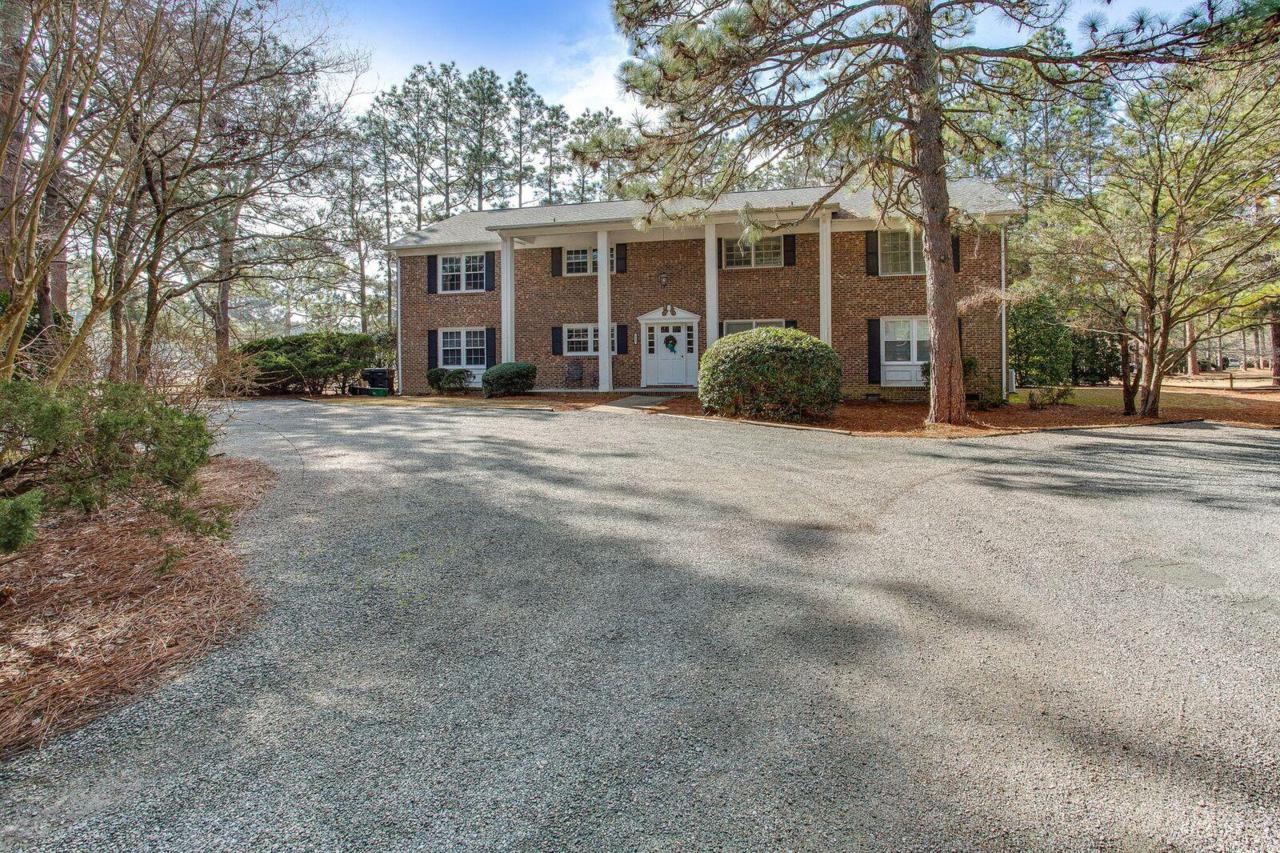 345 Driftwood Circle - Photo 1