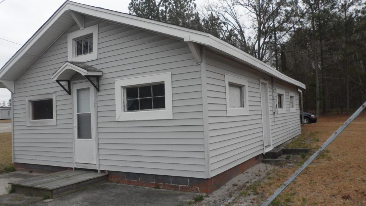 810 East Hamlet - Photo 1