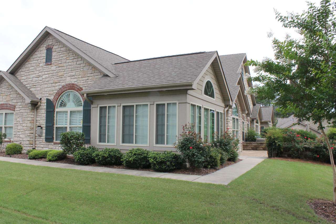 109 Chelsea Court - Photo 1