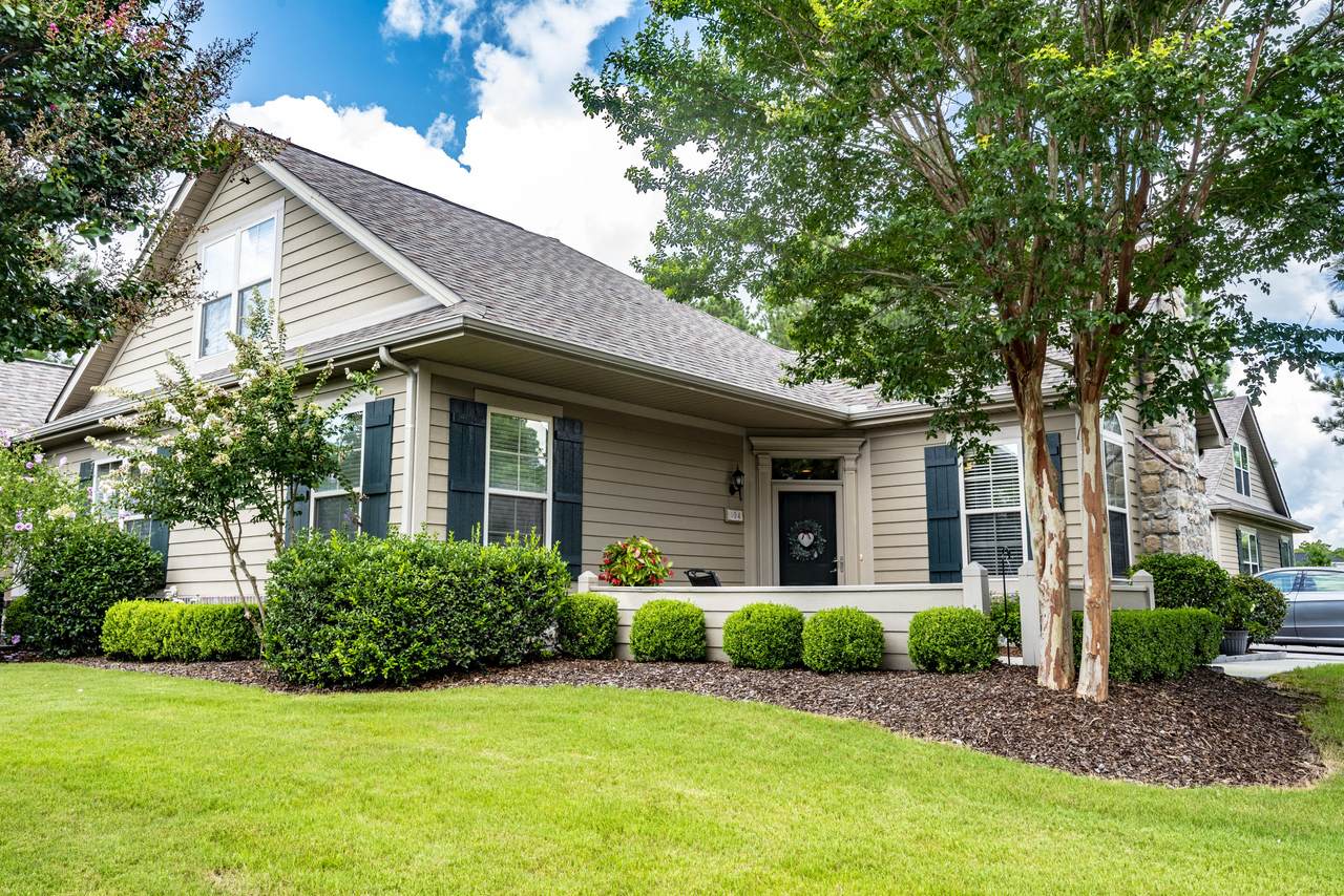 104 Chelsea Court - Photo 1