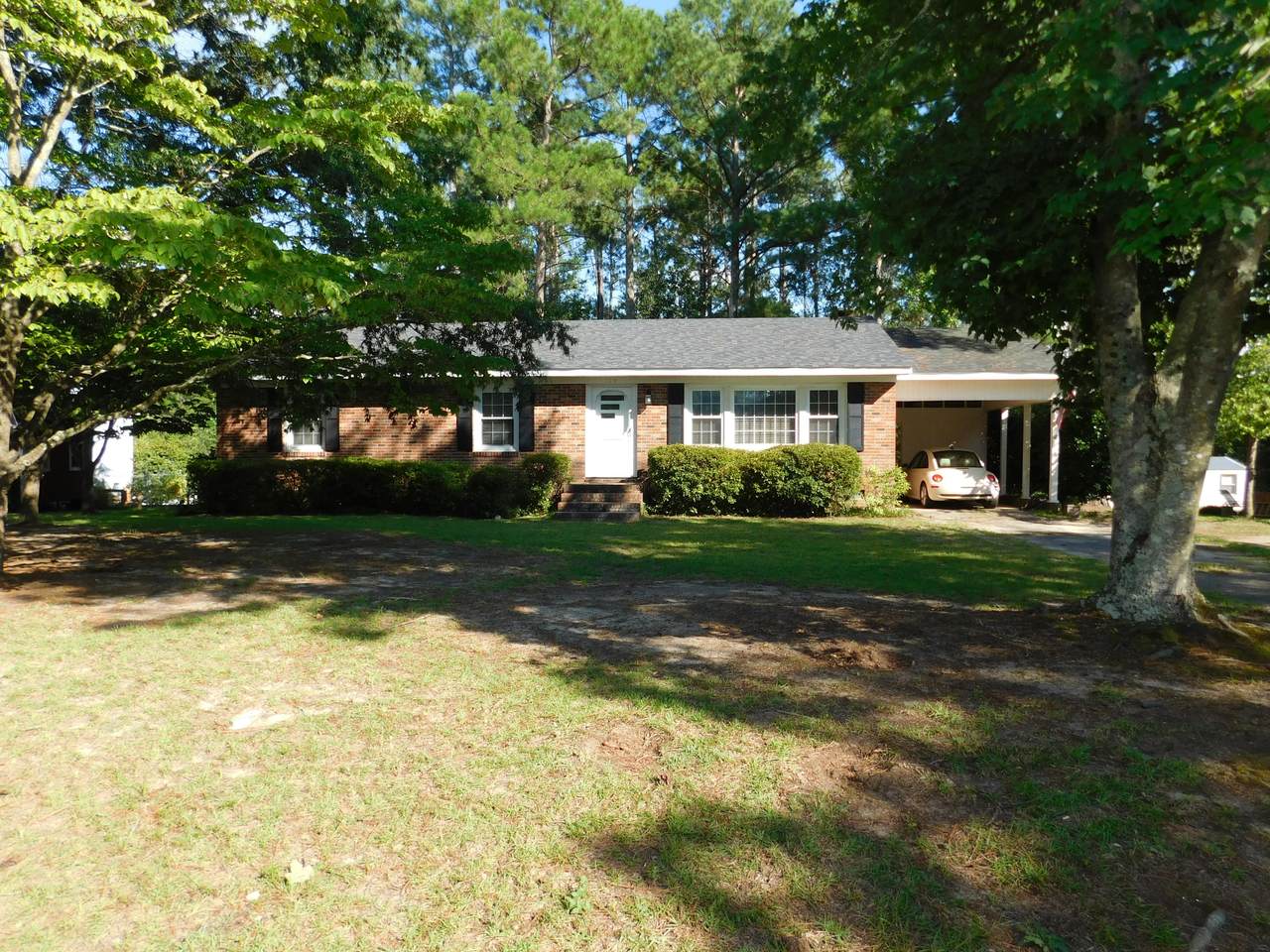 109 Mclean Street - Photo 1