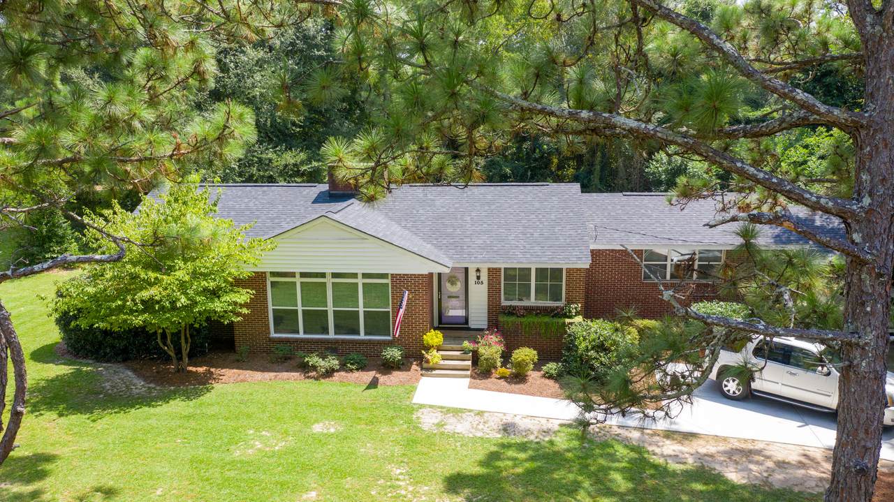 105 Pineland Drive - Photo 1