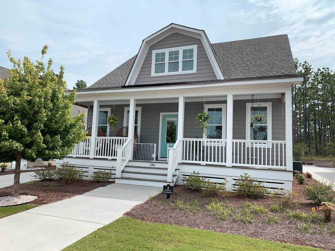 246 Manning Square - Photo 1