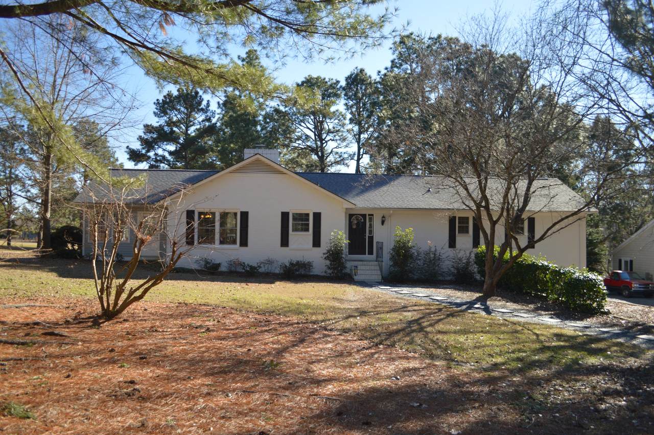 101 Devonshire Avenue - Photo 1