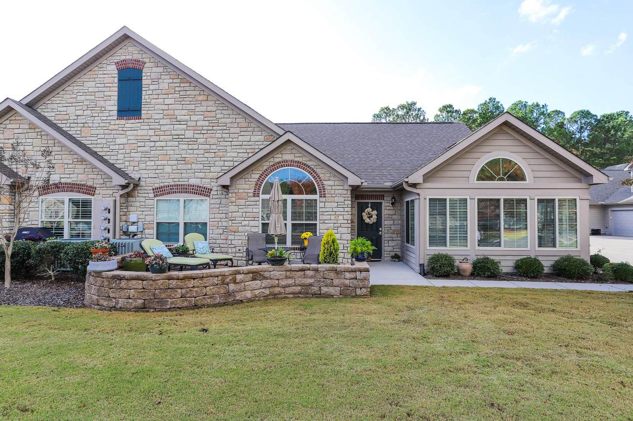 107 Chelsea Court - Photo 1