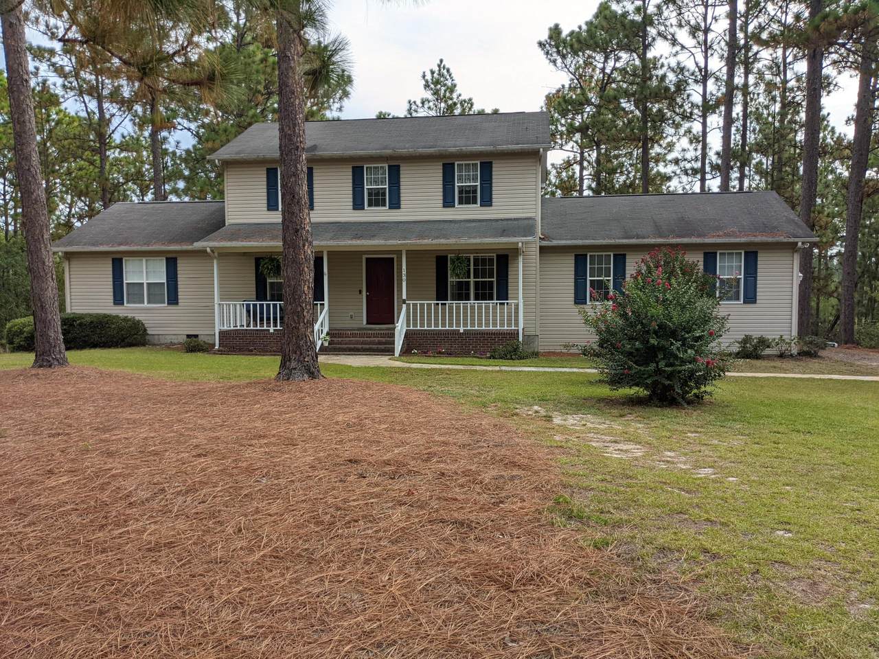 130 Lakeview Drive - Photo 1