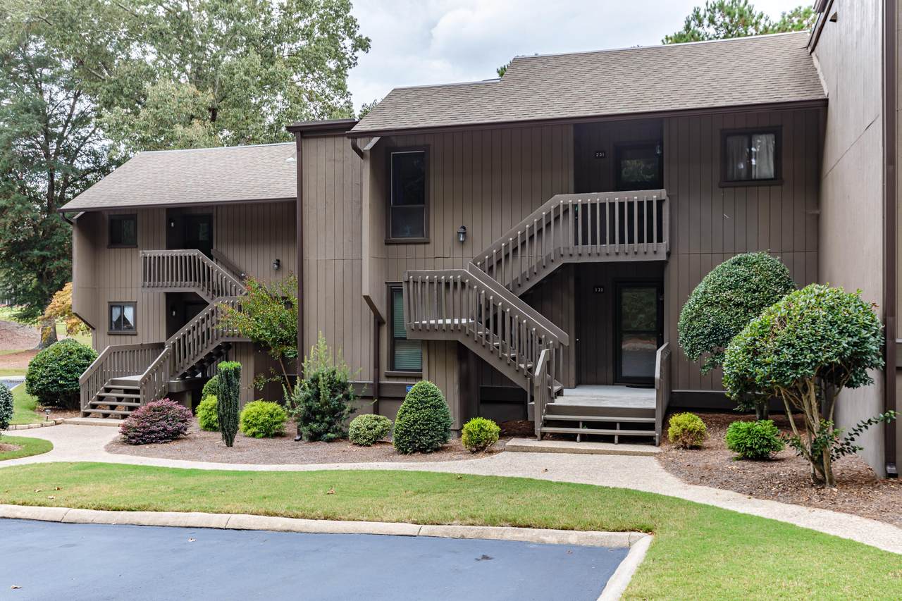 10 Pine Tree Road - Photo 1