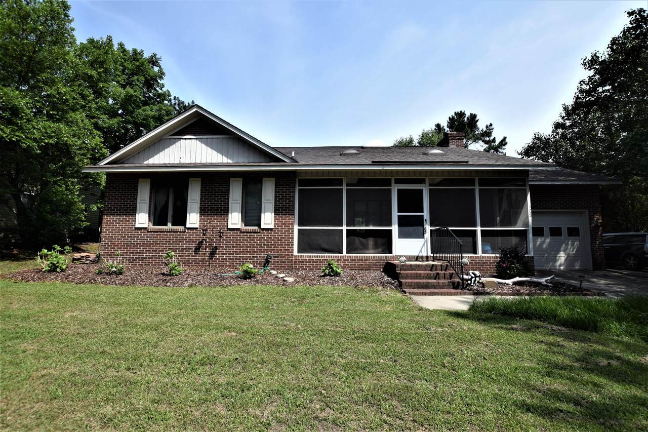 105 Fox Run Court - Photo 1