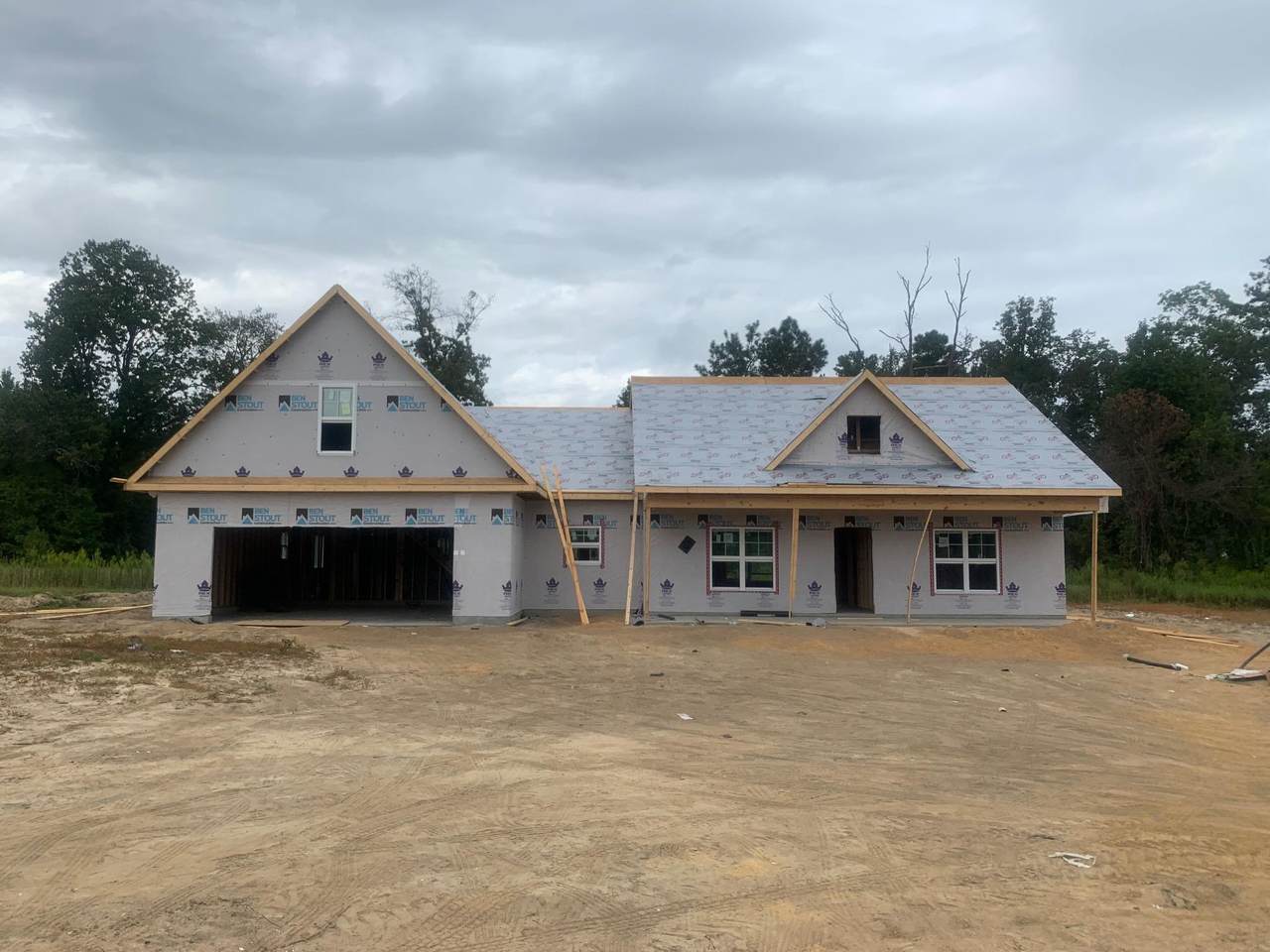 210 Majestic Court - Photo 1