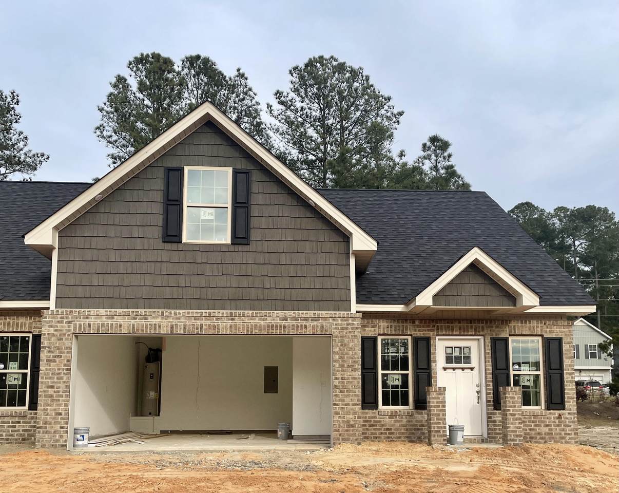 129 Lark Drive - Photo 1