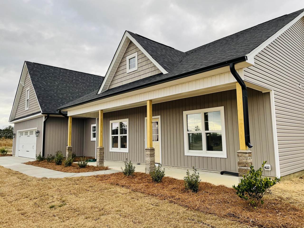 210 Majestic Court - Photo 1