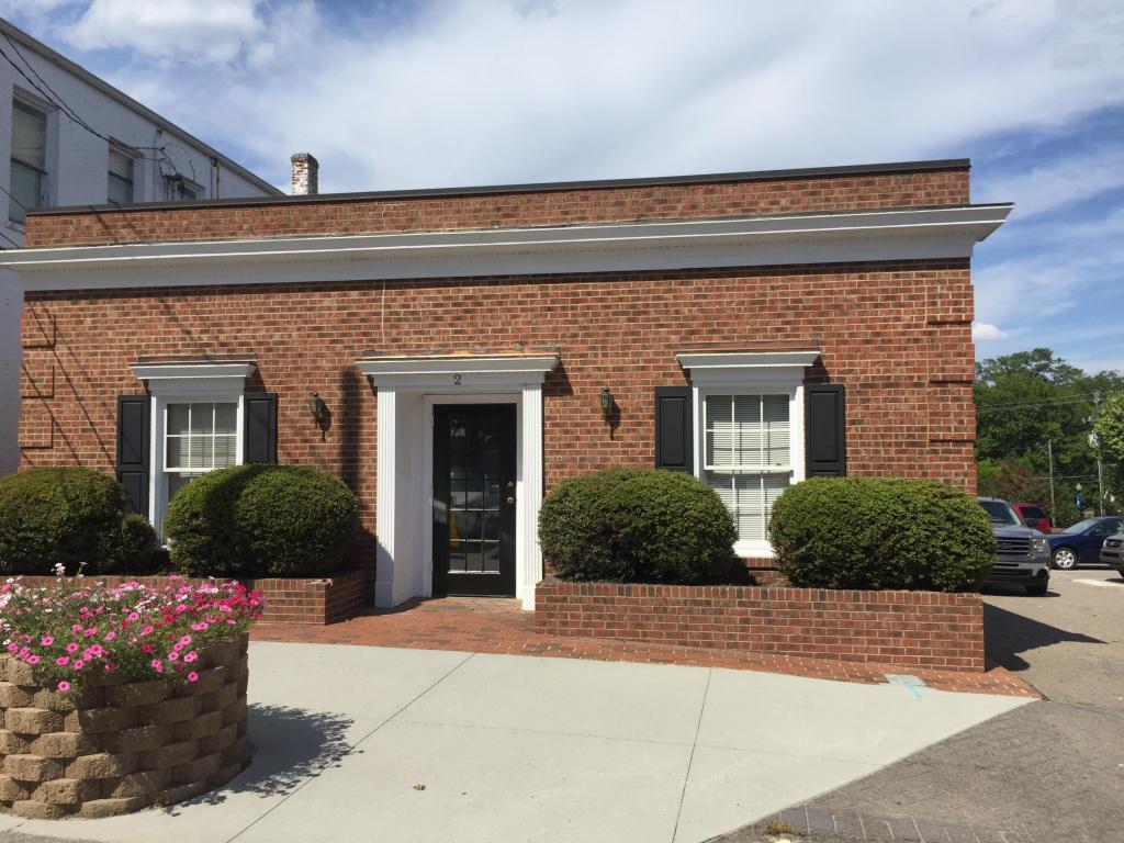 2 Courthouse Square - Photo 1
