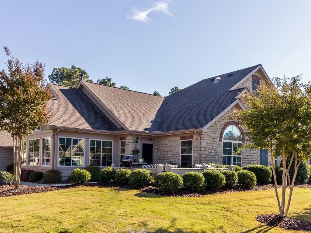 124 Chelsea Court - Photo 1