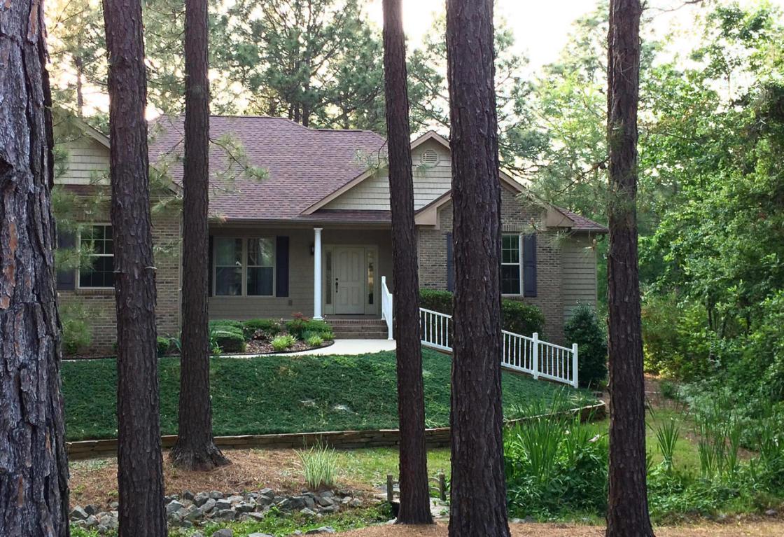 140 Devonshire Avenue - Photo 1