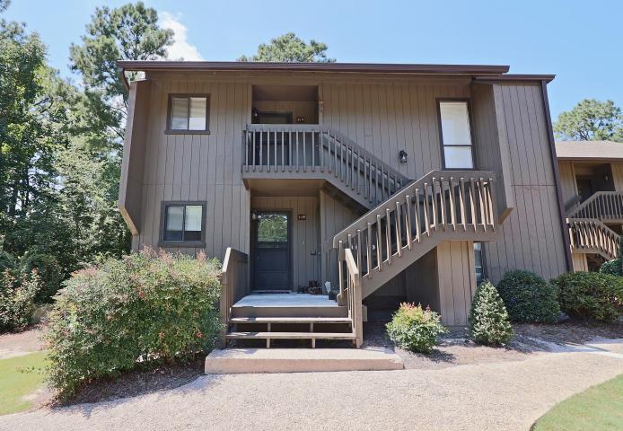10 Pine Tree Road - Photo 1