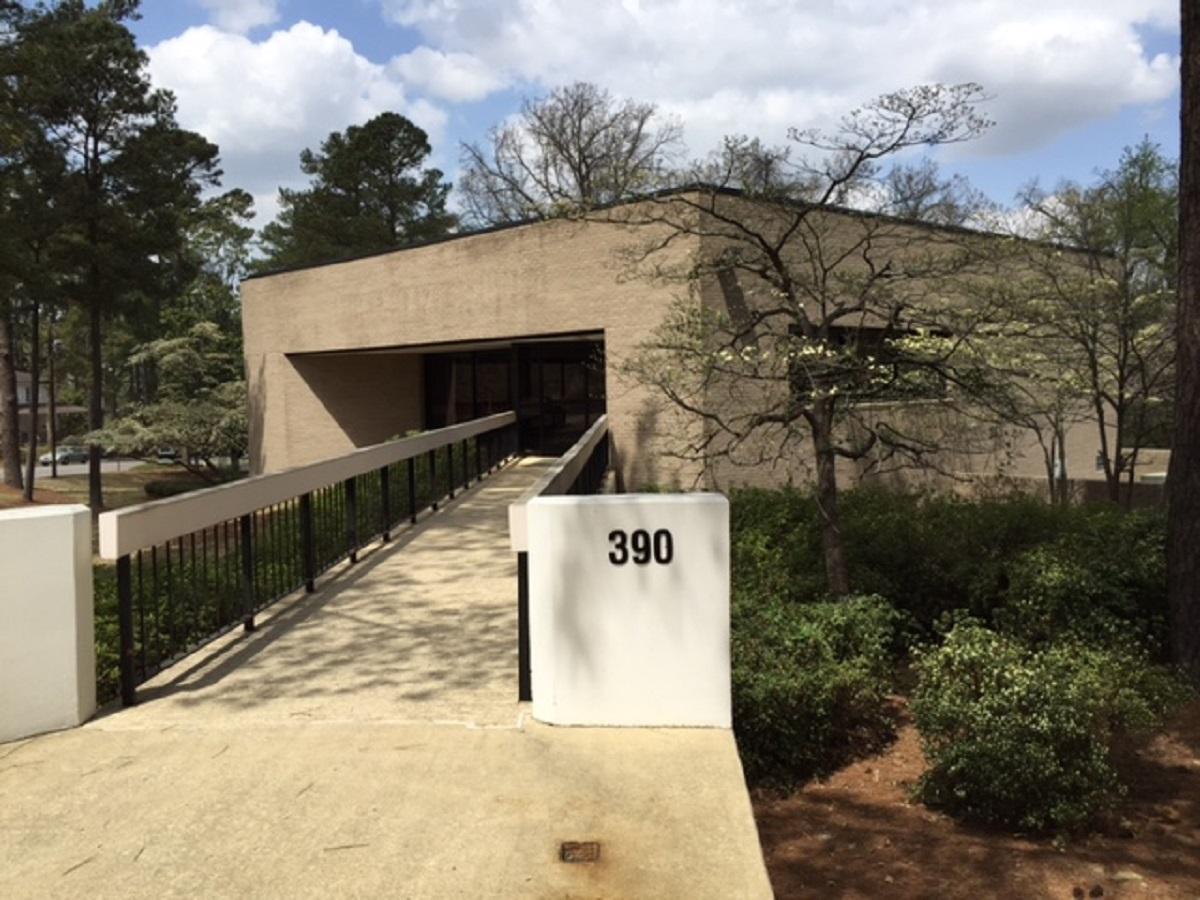 390 Broad Street - Photo 1