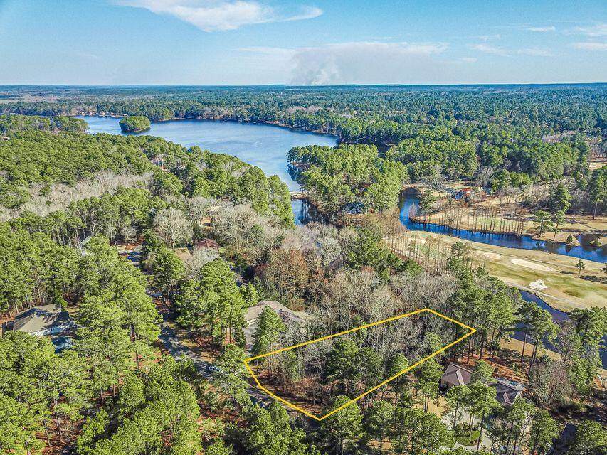 215 Lakeview Drive - Photo 1