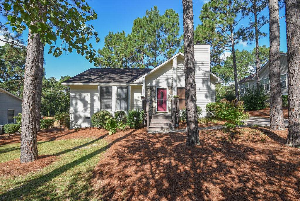 420 Sandhills Circle - Photo 1