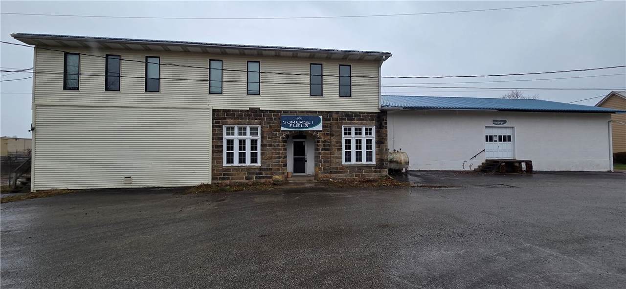 702 Kimberly Ave - Photo 1