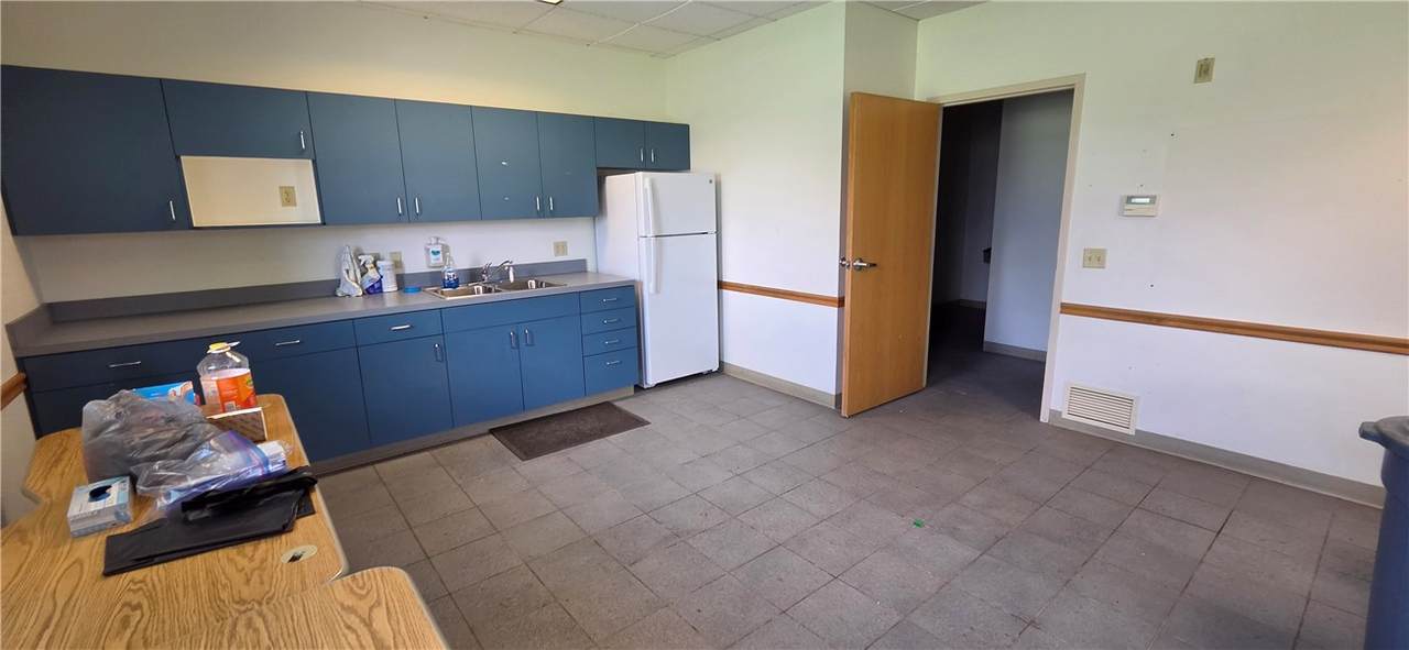 451 Aberdeen - Photo 1