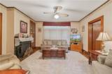 906 9th Ave - Photo 14