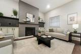 2417 Sarah St - Photo 3