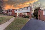 569 Clemson Dr - Photo 2