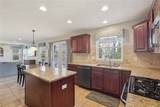 1915 Colonial Drive - Photo 4